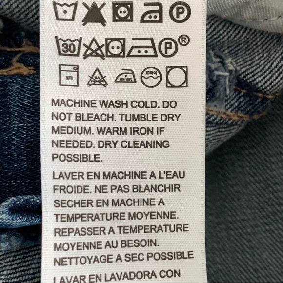 Levi's Mid Length Blue Denim Jean Shorts NEW 20W Distressed Cuffed summer - Picture 9 of 12